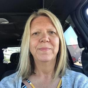 Meet your Posher, Cynthia